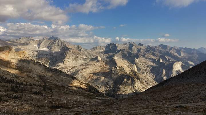 /images/writing/kings-canyon-high-basin-route-trip-report/img-4.jpg