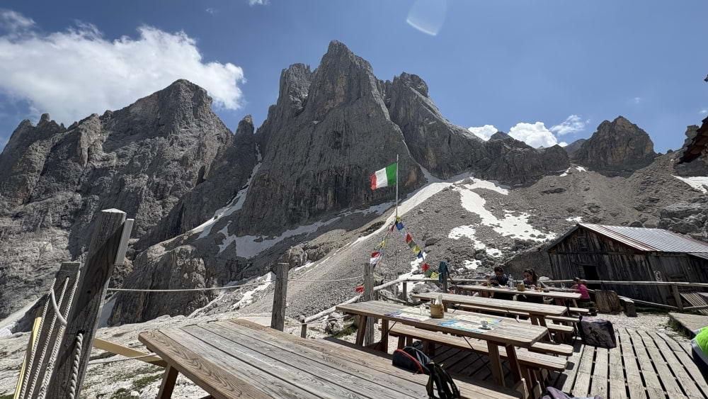 /images/writing/trip-report-alta-via-2/img-18.jpg